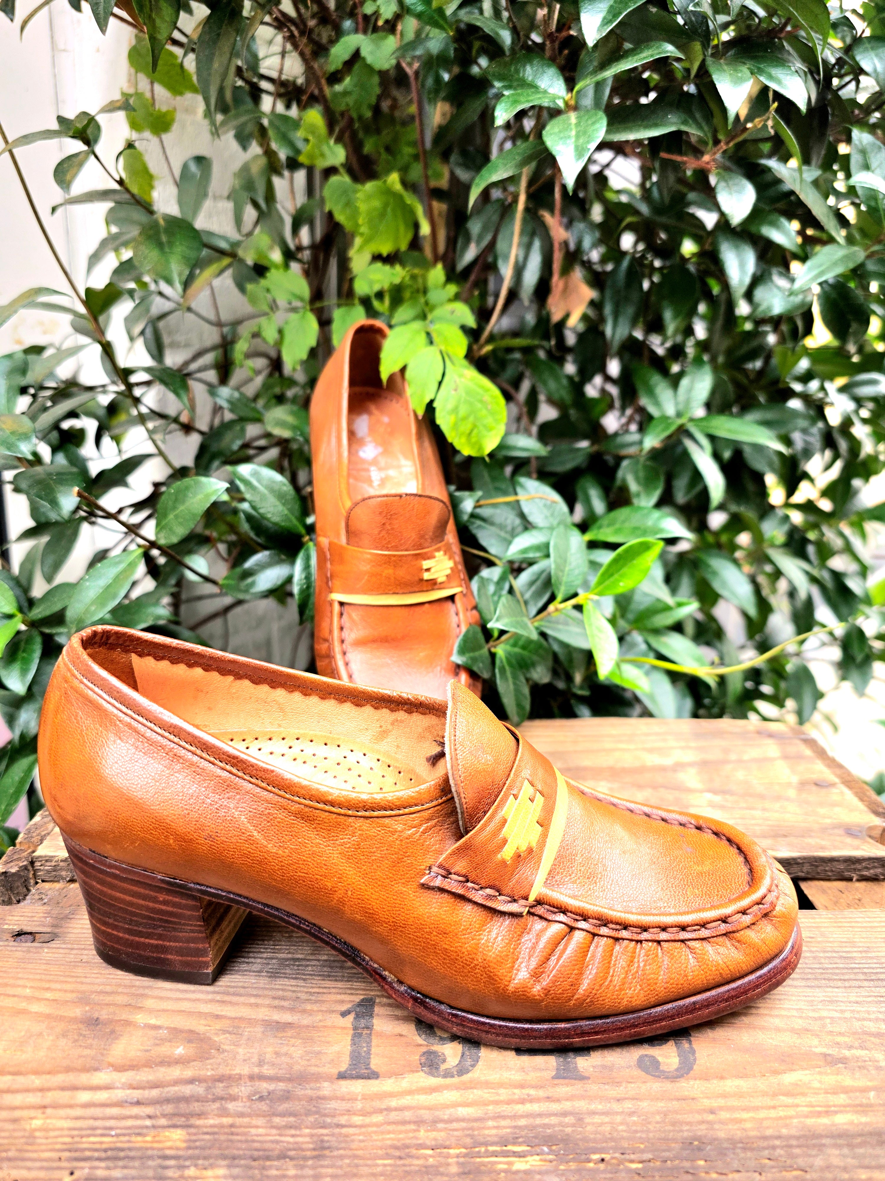 Vintage 70's / 80's V.D. Hammen Brogue Mocassin Shoes
