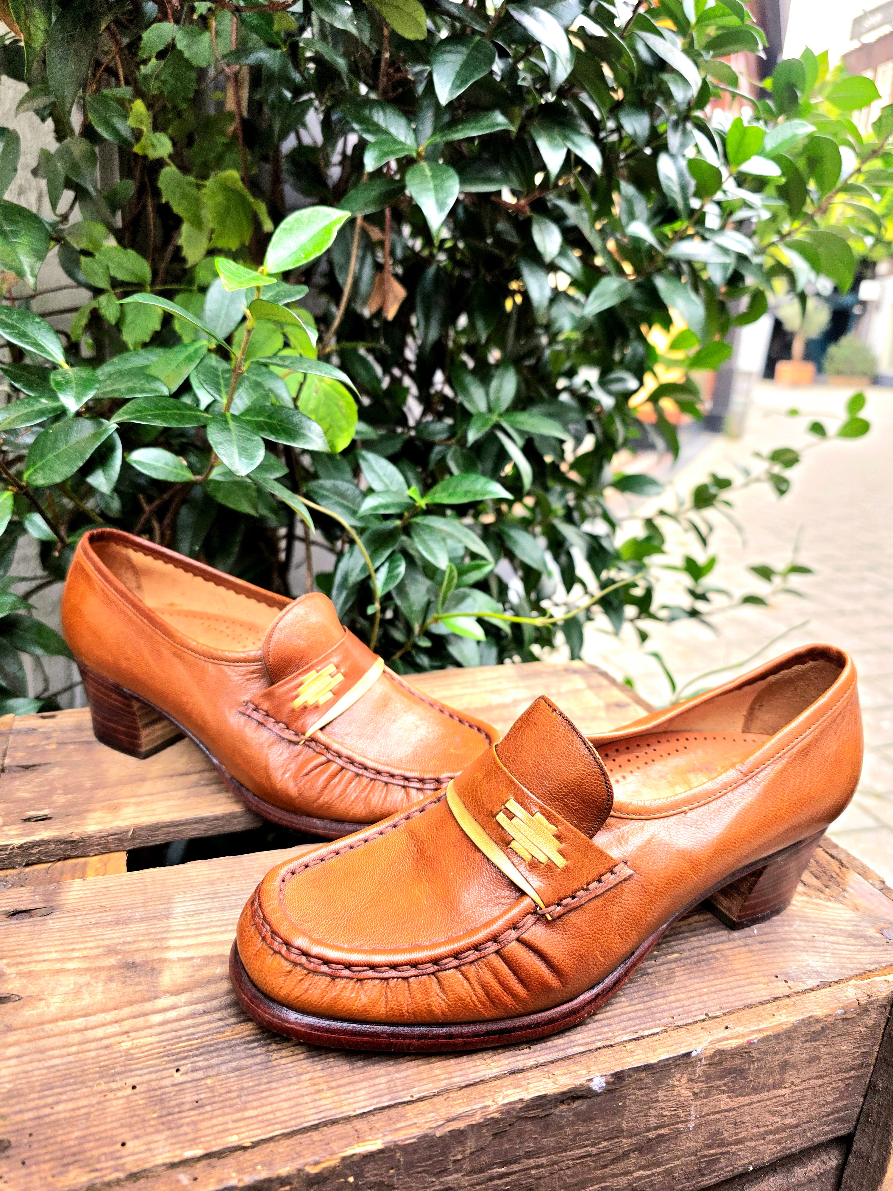 Vintage 70's / 80's V.D. Hammen Brogue Mocassin Shoes