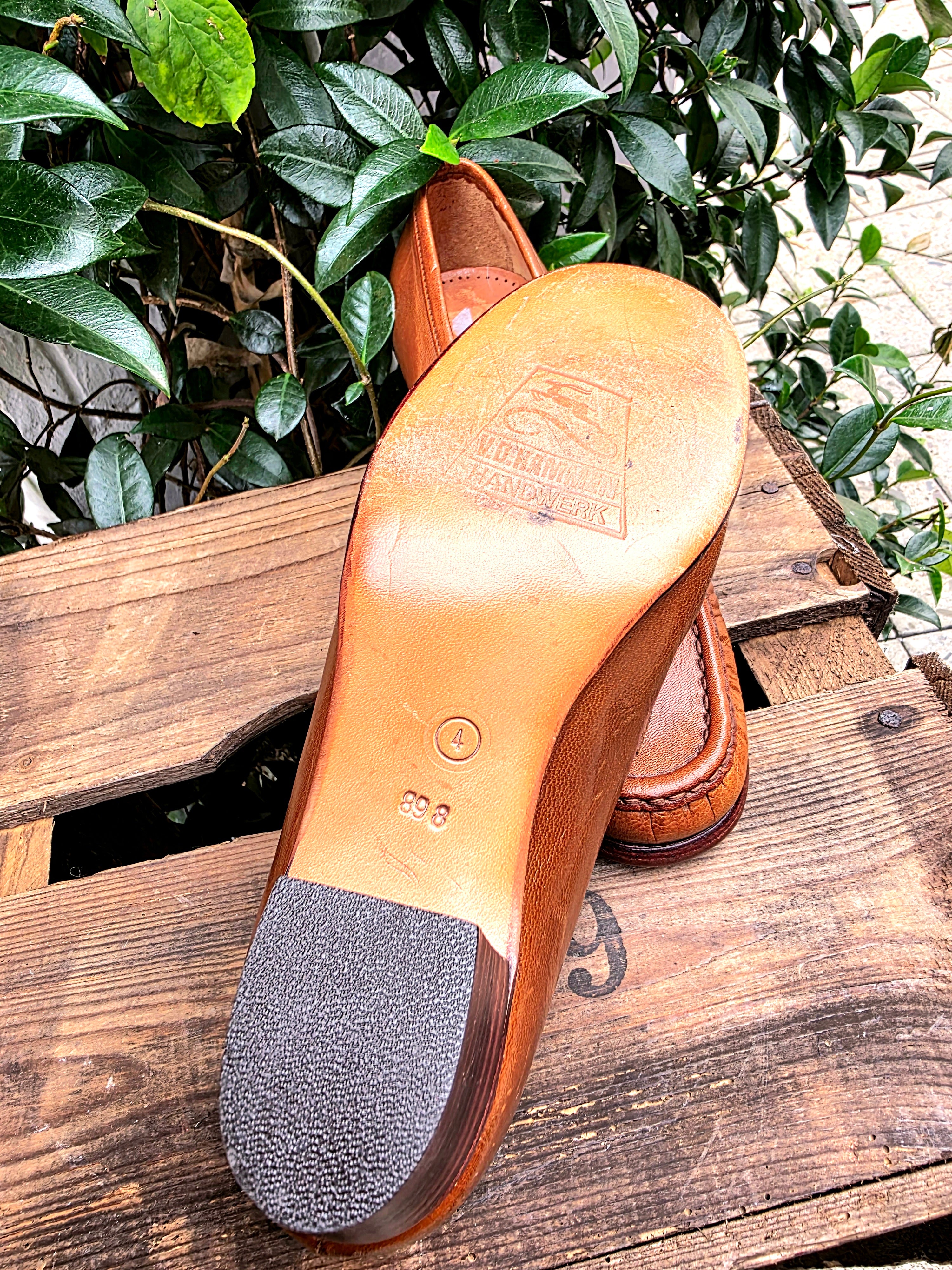 Vintage 70's / 80's V.D. Hammen Brogue Mocassin Shoes