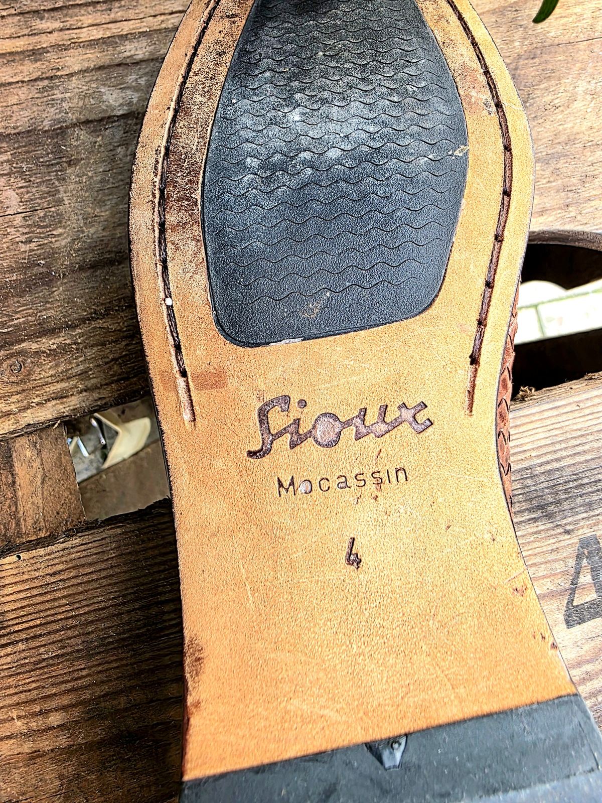 Vintage 90's Sioux Moccasin Shoes