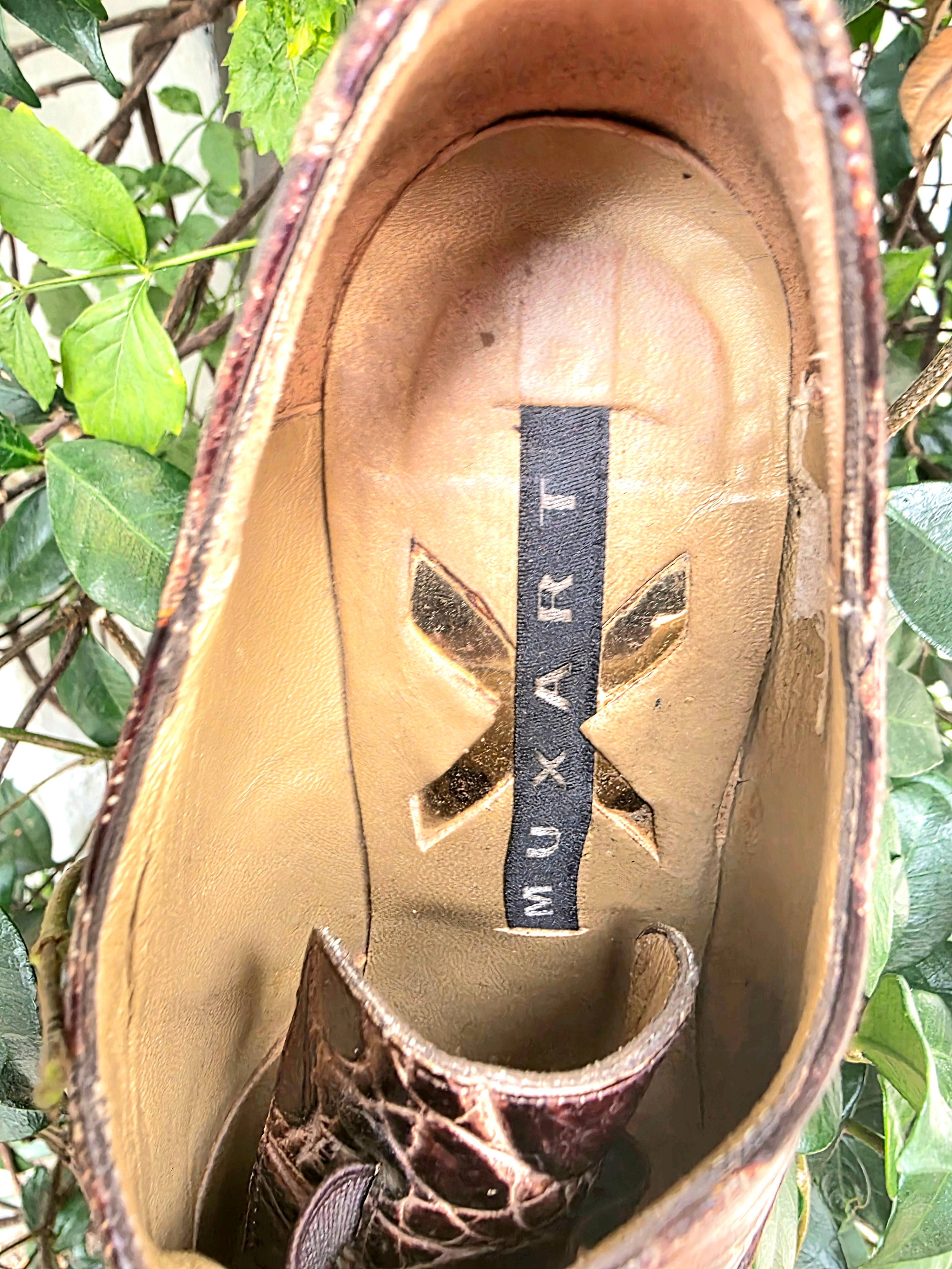 YV6983 : Vintage 90s Muxart Leather Wedge Shoes