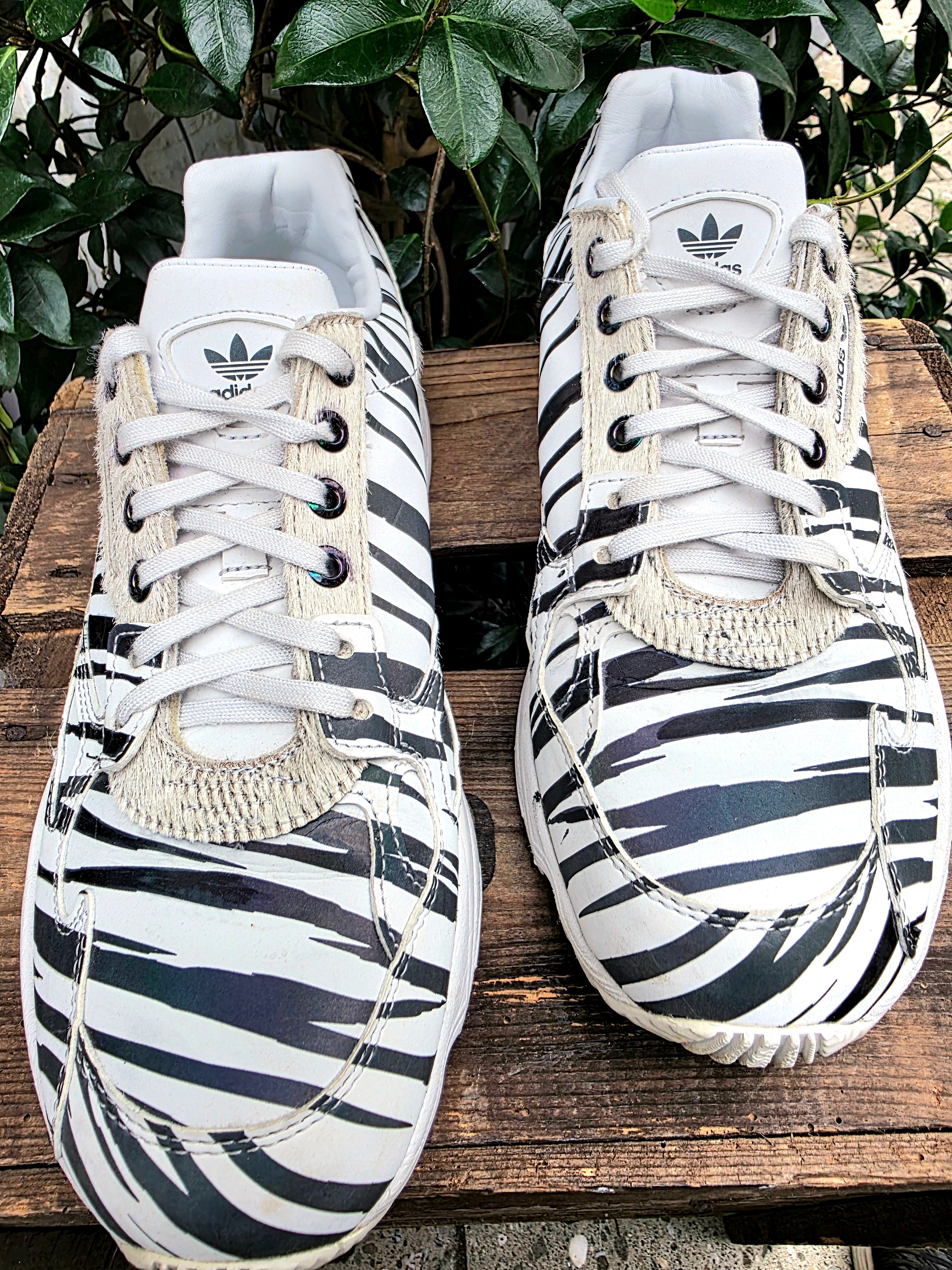 YV6985: Adidas Originals Falcon Animal Pack Trainers