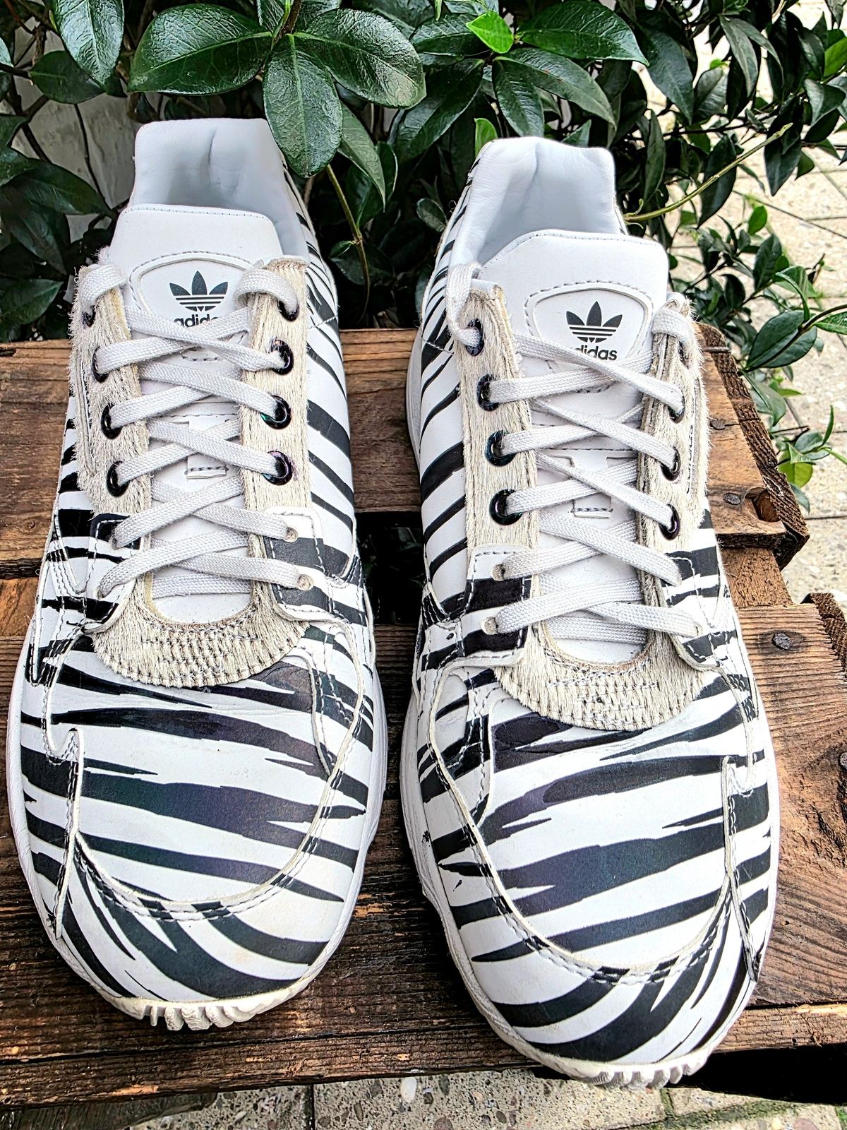 YV6985: Adidas Originals Falcon Animal Pack Trainers