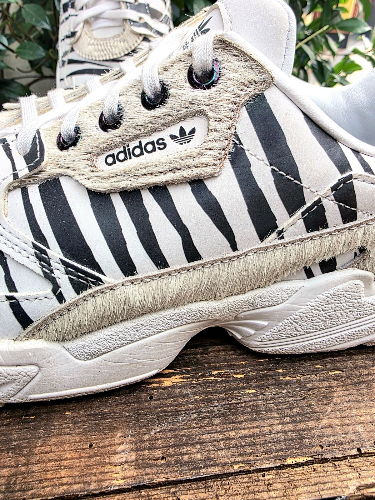 YV6985: Adidas Originals Falcon Animal Pack Trainers