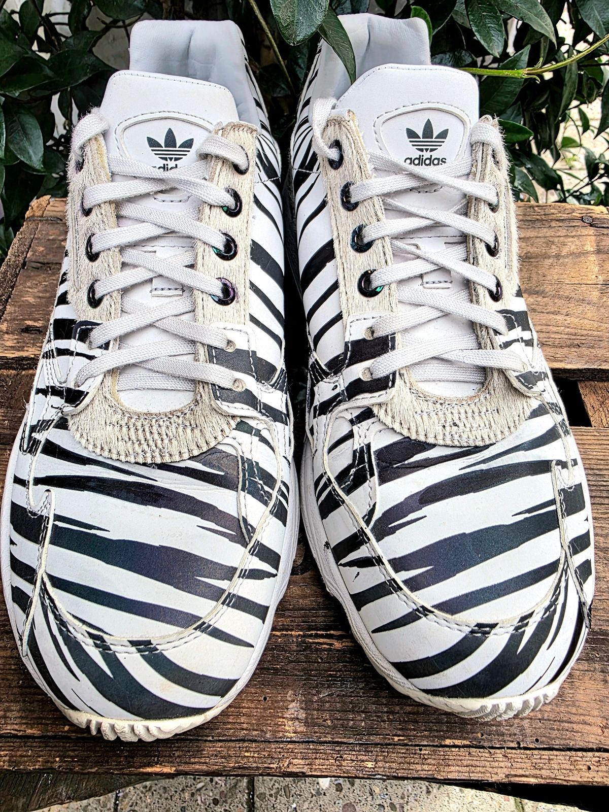 YV6985: Adidas Originals Falcon Animal Pack Trainers