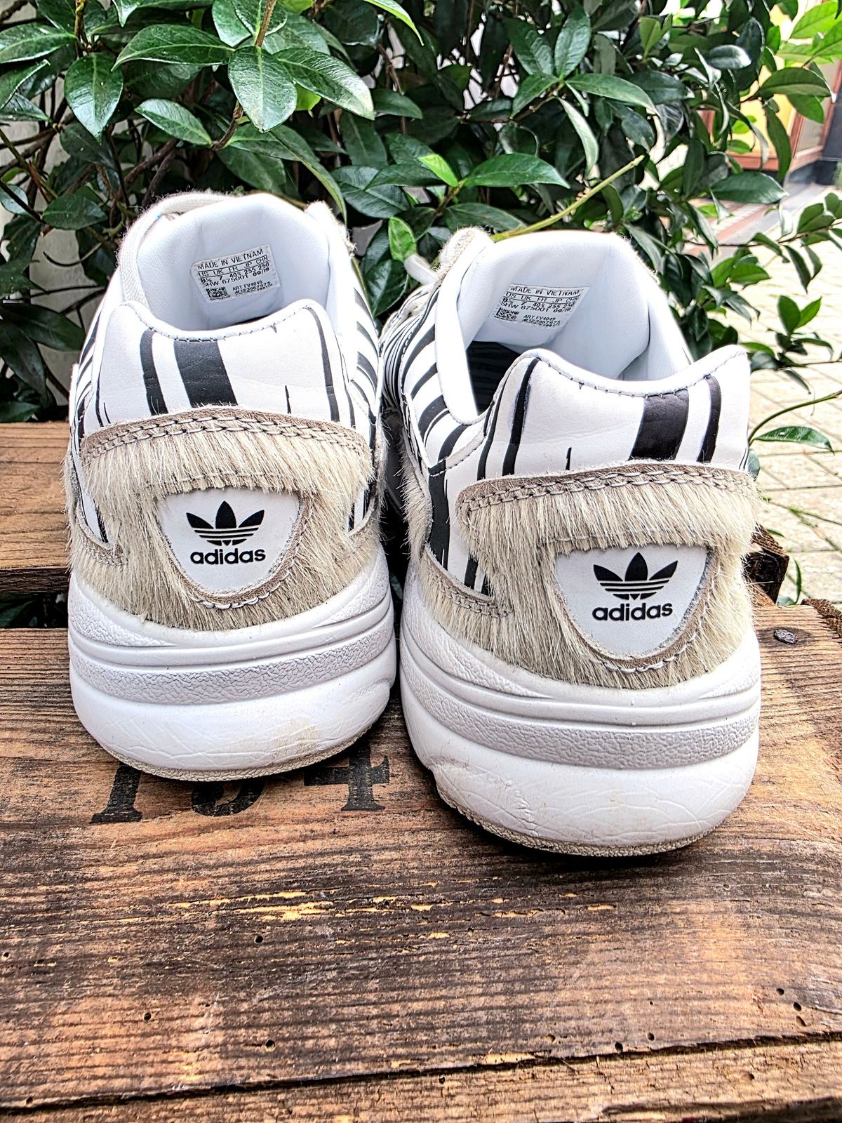 YV6985: Adidas Originals Falcon Animal Pack Trainers