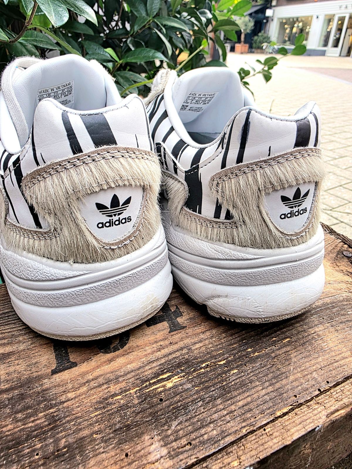 YV6985: Adidas Originals Falcon Animal Pack Trainers