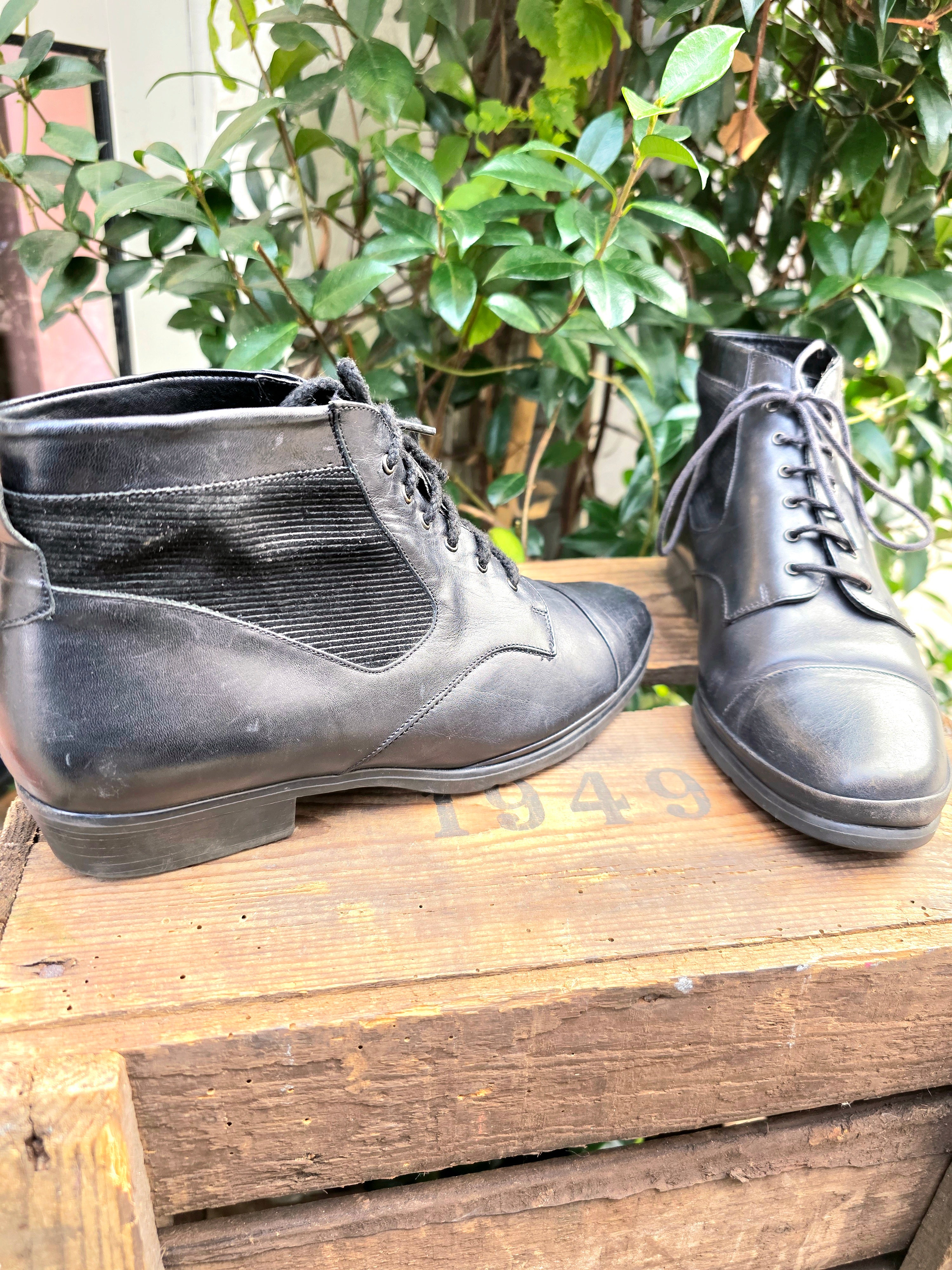 YV6954: Vintage 80s Verhulst Ankle Boots