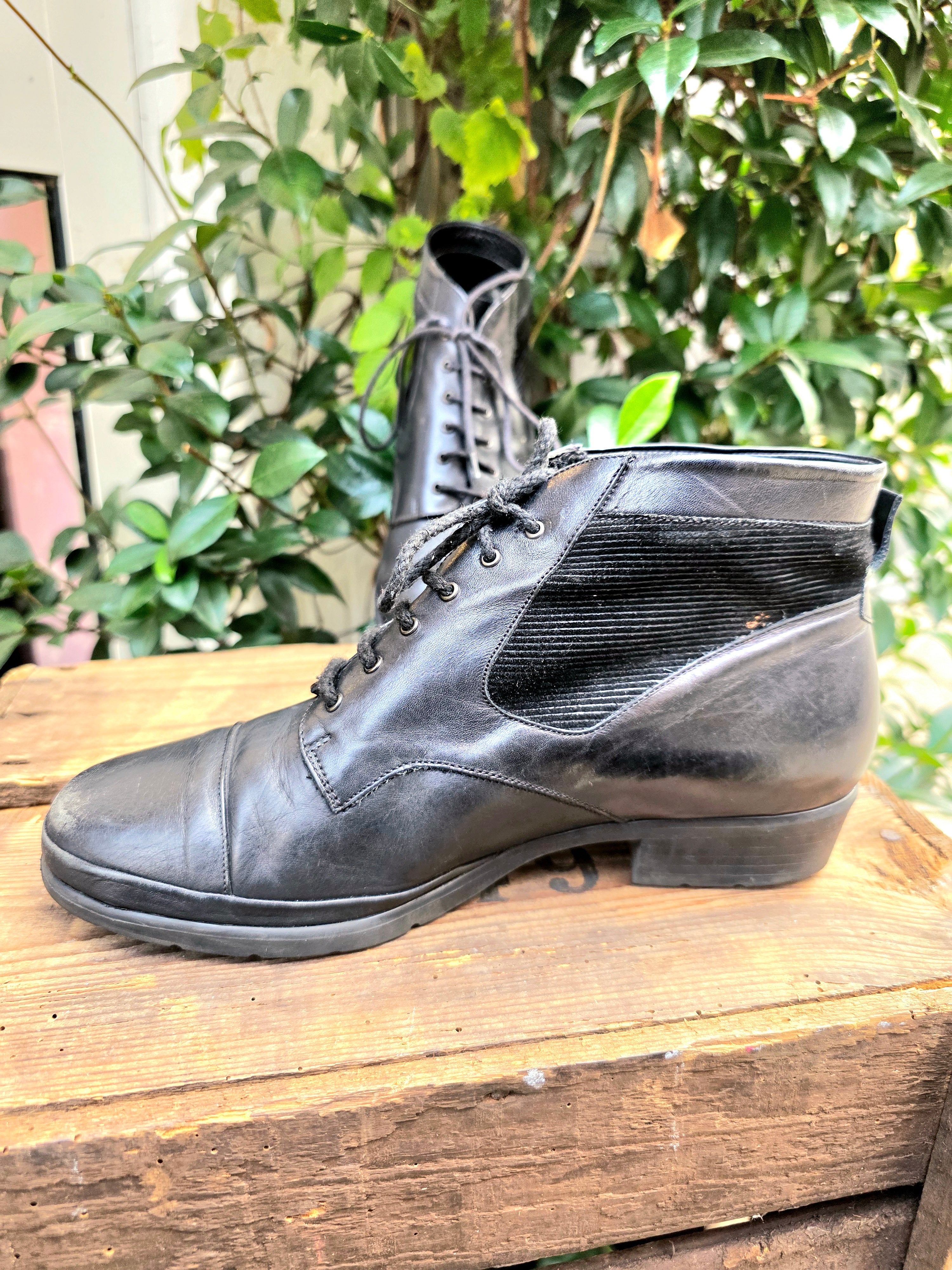 YV6954: Vintage 80s Verhulst Ankle Boots