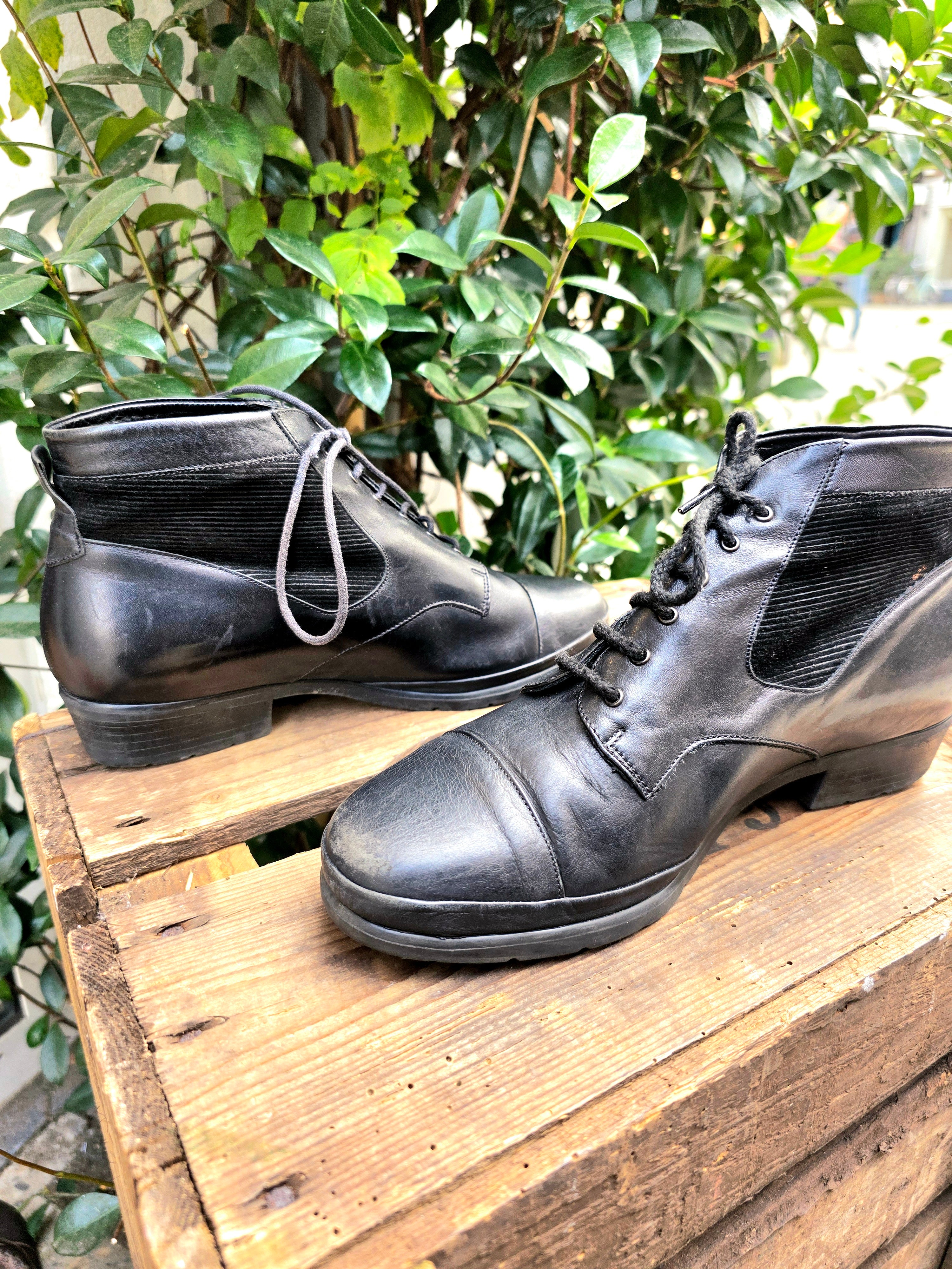 YV6954: Vintage 80s Verhulst Ankle Boots
