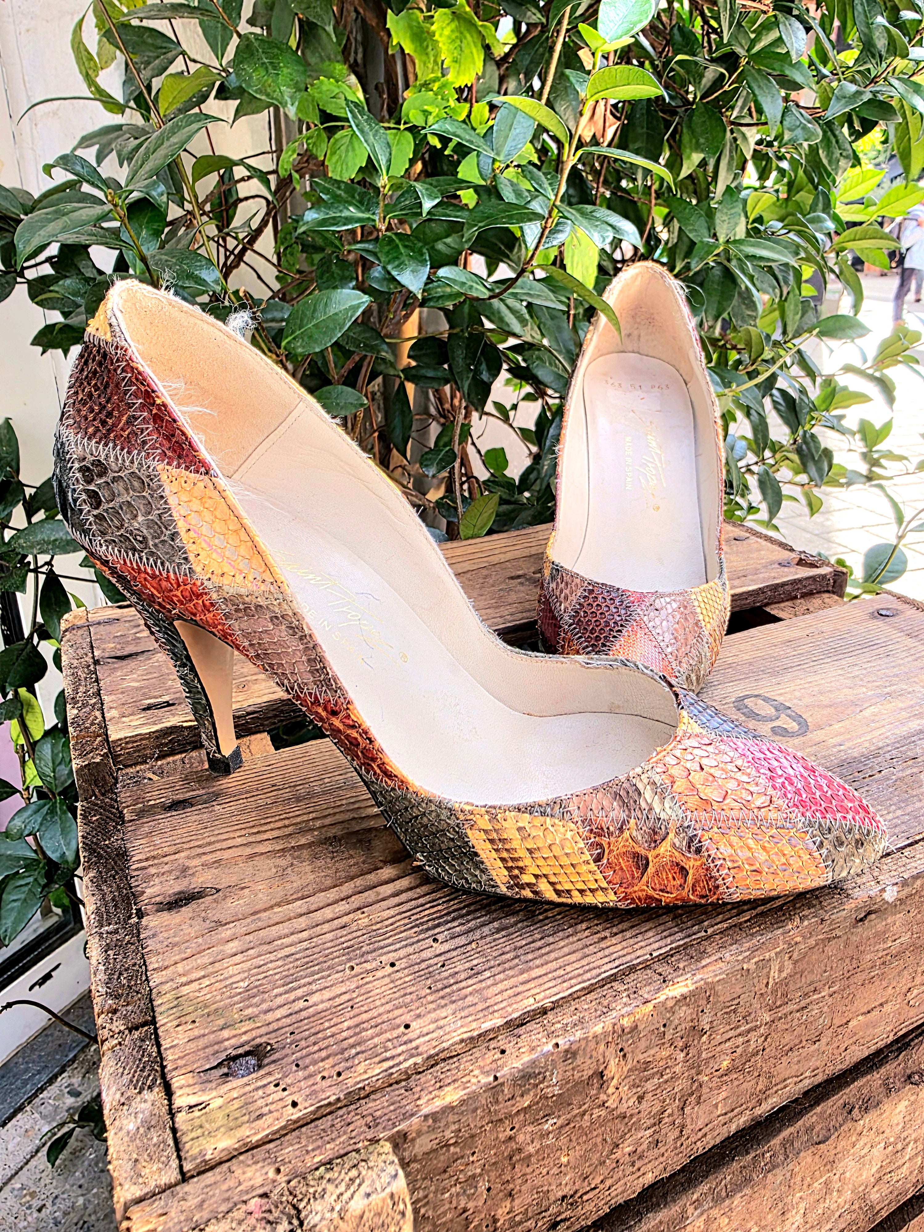 YV6986 : Vintage 70s / 80s Snakeskin Saint Tropez Leather Heel Shoes