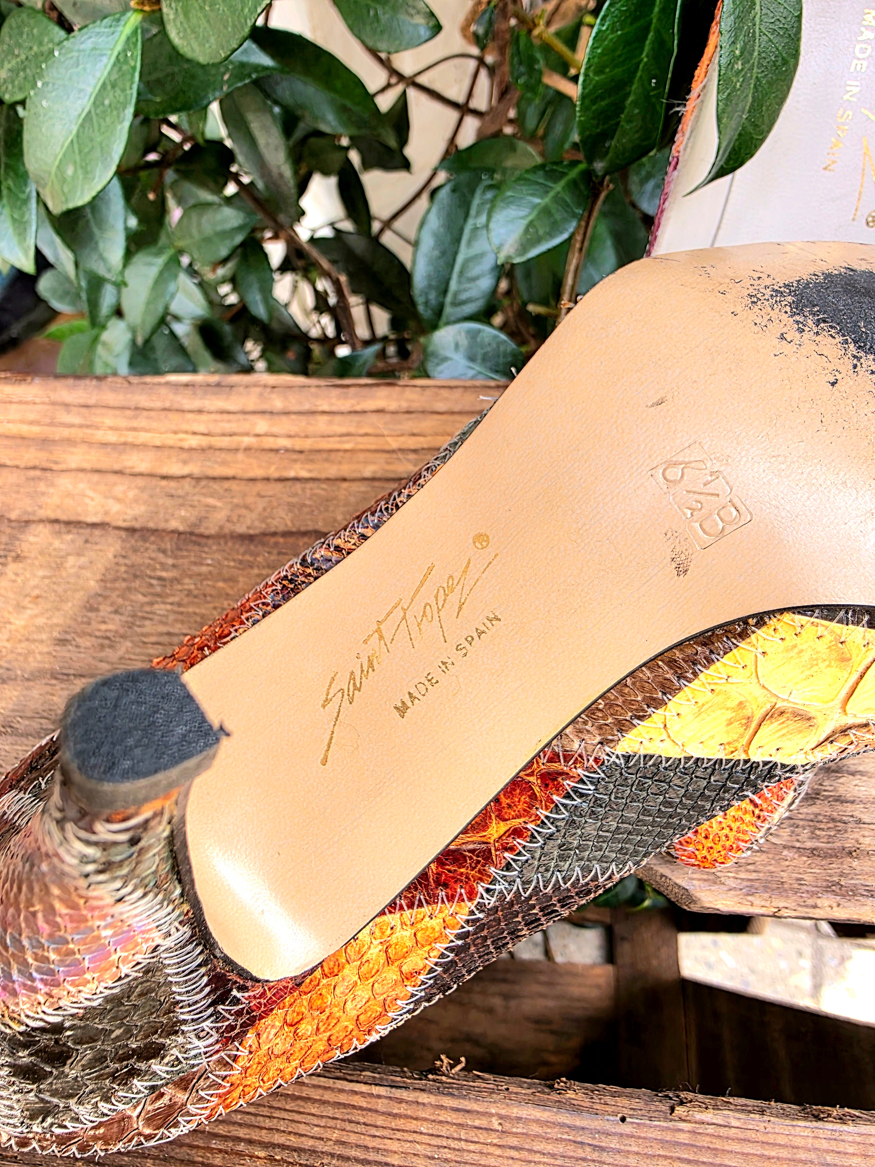 YV6986 : Vintage 70s / 80s Snakeskin Saint Tropez Leather Heel Shoes