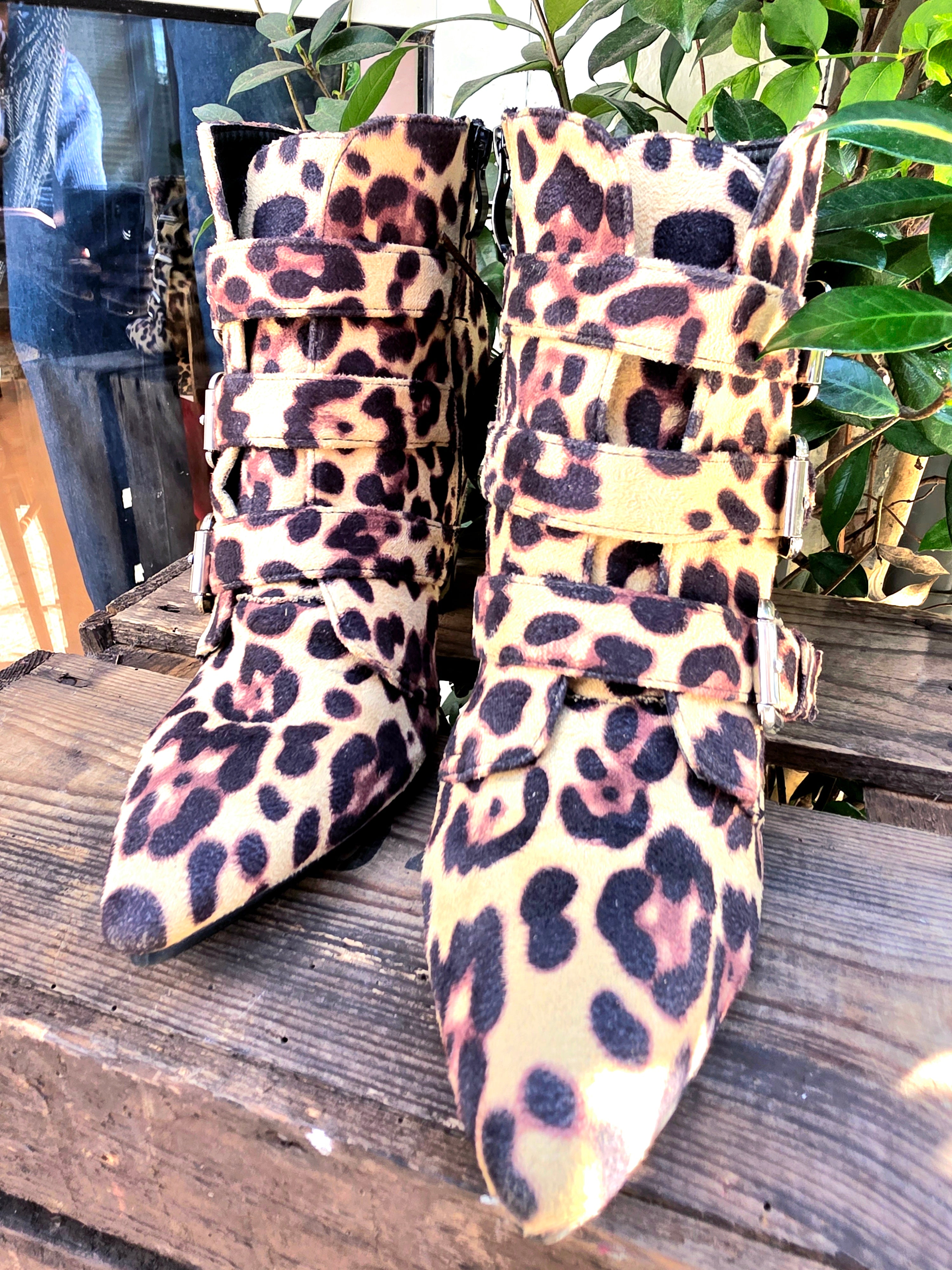 YV6971: Retro Leopard Print Pointed Toe High Heel Cowboy Boots