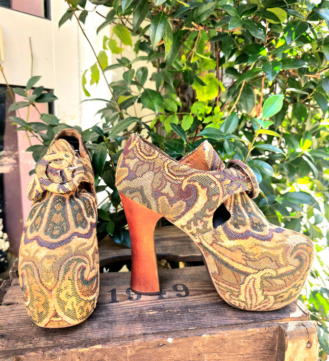 Vintage 90's / Y2K Jeffery Campbell Tapestry Platform Shoes