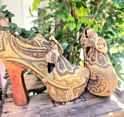 Vintage 90's / Y2K Jeffery Campbell Tapestry Platform Shoes