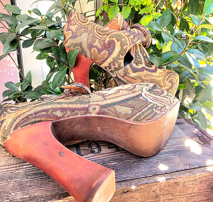 Vintage 90's / Y2K Jeffery Campbell Tapestry Platform Shoes