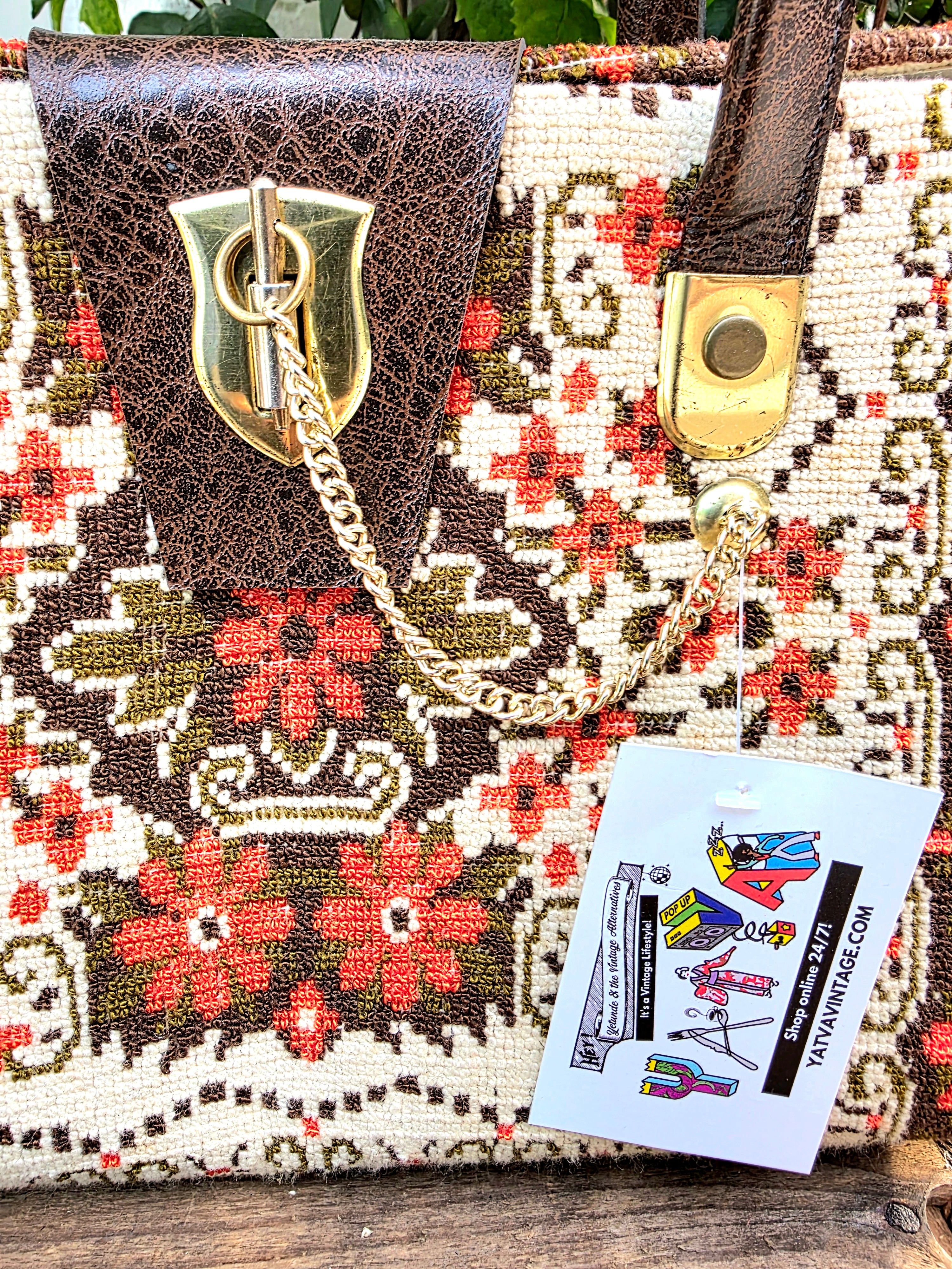 Vintage 60s / 70s Tapestry -Needlepoint Handbag