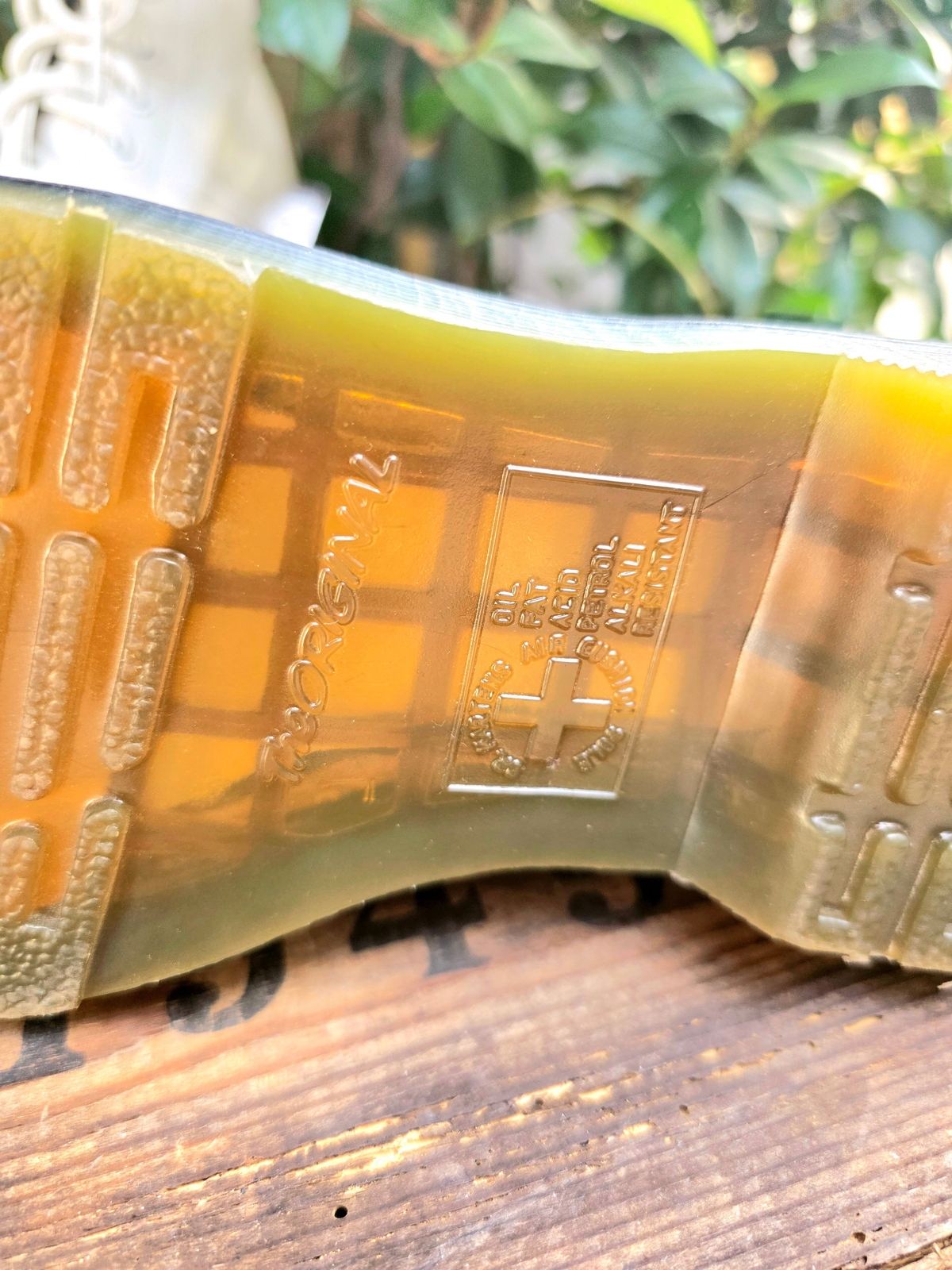 YV7005: Brand New Dr. Martens 1460 Pascal Virginia Ankle Boots