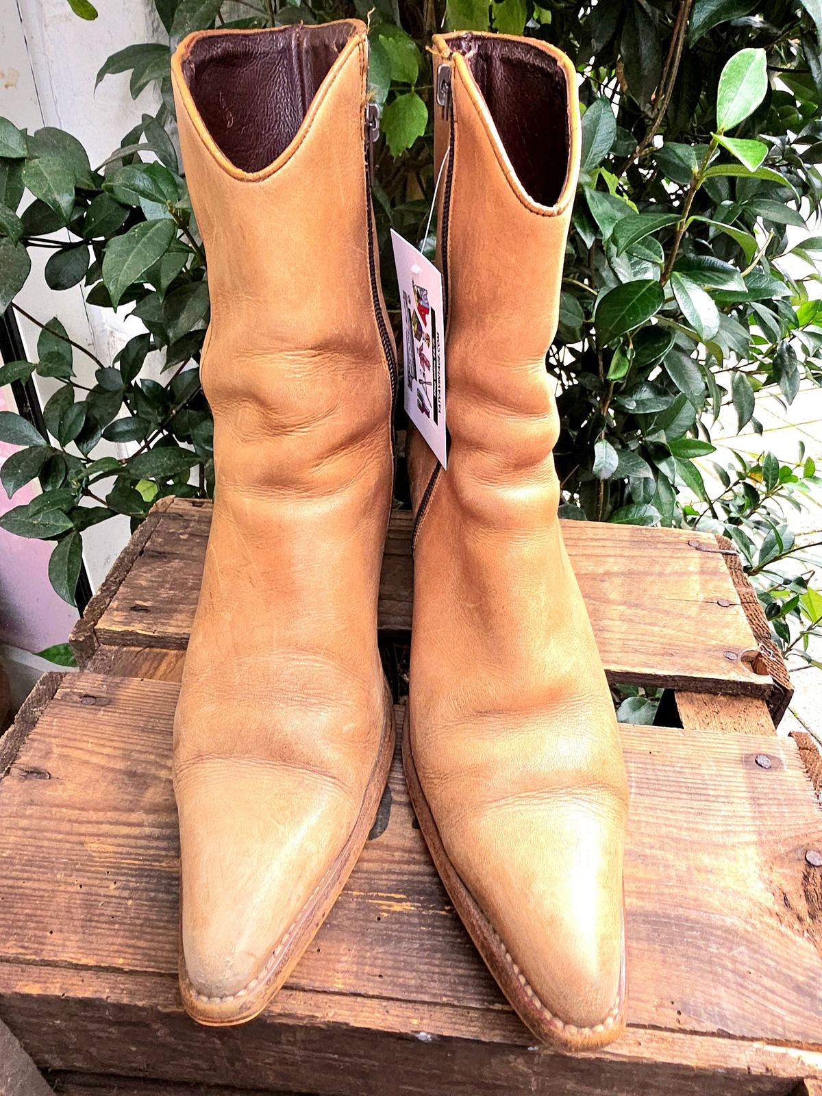 YV7071: Vintage 80s / 90s Sancho Ankle Boots
