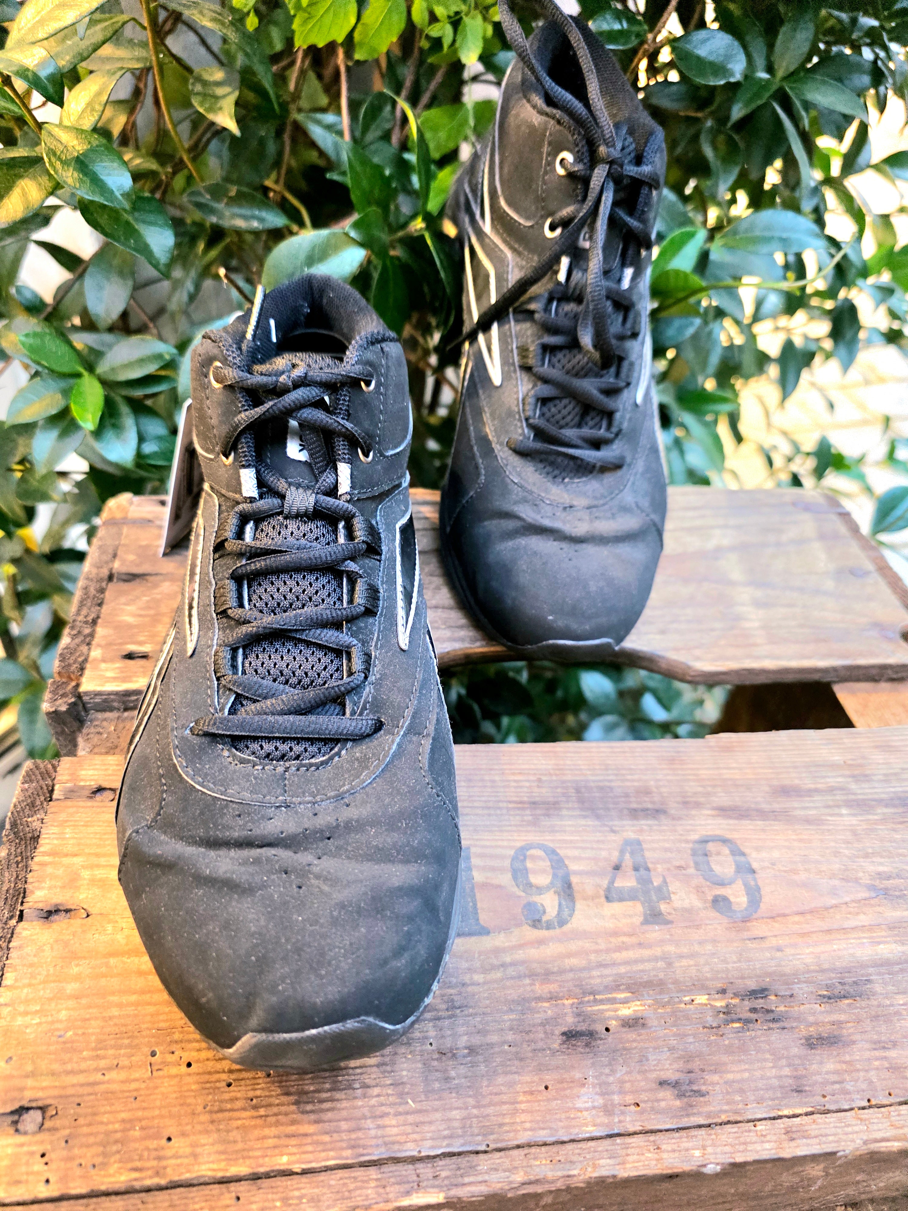 YV7056: