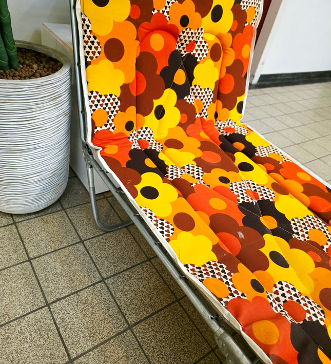 Vintage 1970s "Flower Power" Sun Lounger – Retro Garden Stretcher