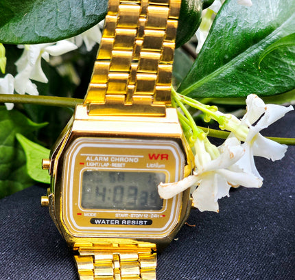 Retro Gold Digital Watch – Classic Vintage Stainless Steel Chronograph Wristwatch