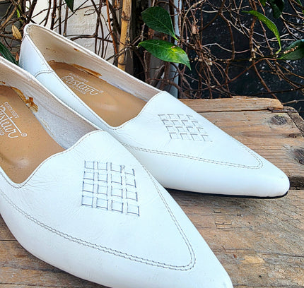 Flat heel