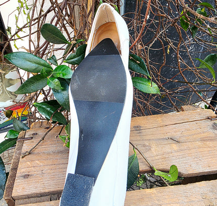 Flat heel
