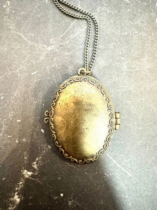 Vintage Photo Locket Necklace