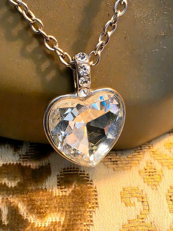 Vintage Heart Pendant Necklace