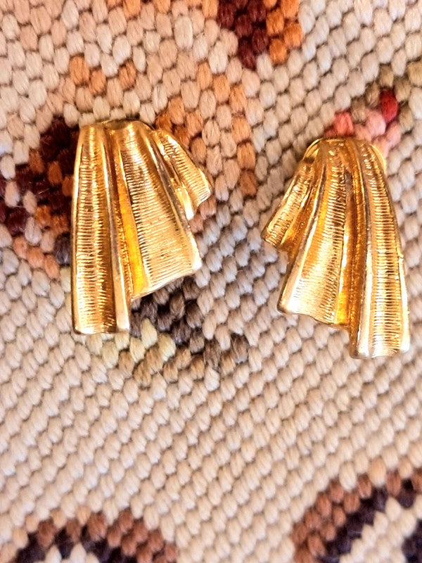 Vintage 80's Clip-On Earrings