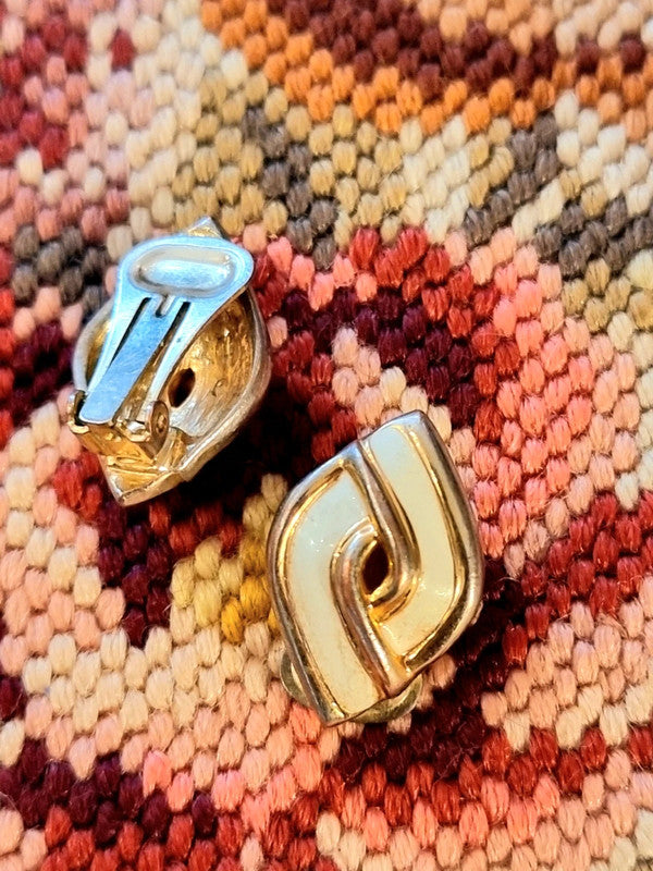 Vintage 80's Clip-On Earrings