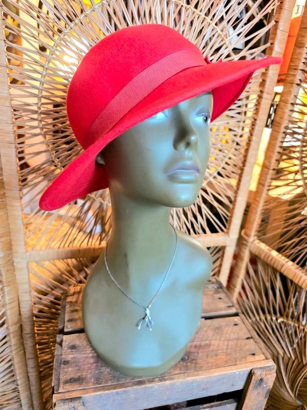 Vintage 80's Lily Necklace
