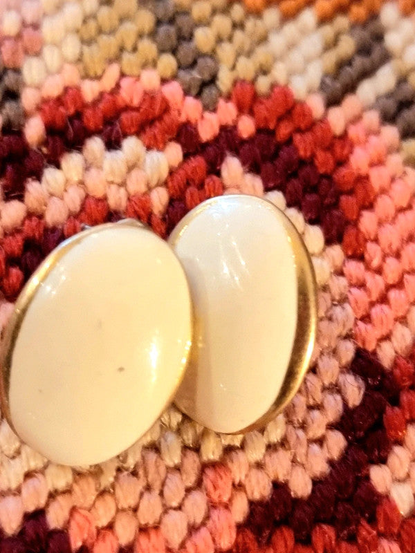 Vintage 80's Oval Earrings