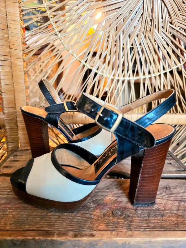 Vintage 60's/ 70's Sandal Shoes