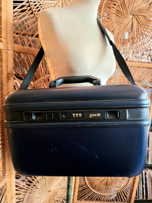 Vintage 70's Dario Beautycase