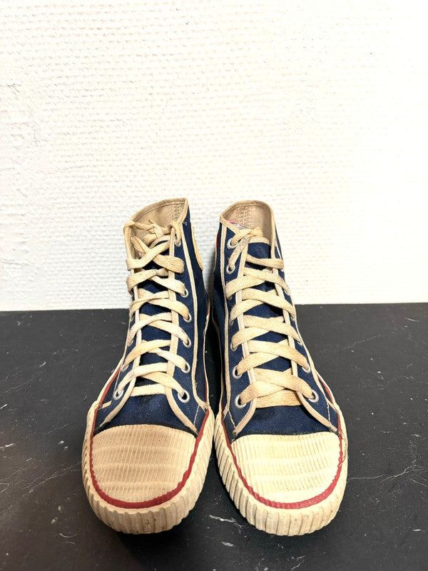 Vintage 1970s Pro action shoes