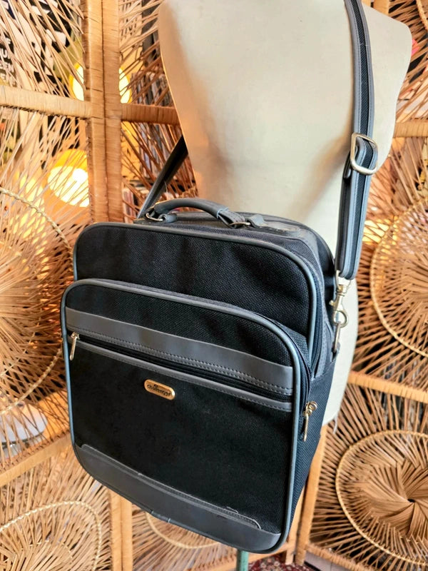 Vintage 70's Challenger Travel Bag