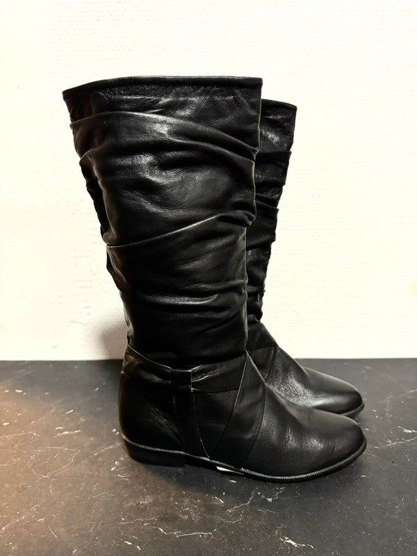 Vintage 80s Gathered pull up boots