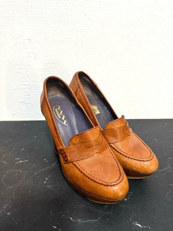 Vintage Maury pumps