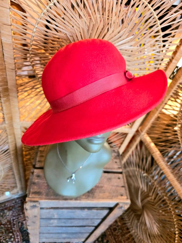 Vintage 60's Cloche Hat
