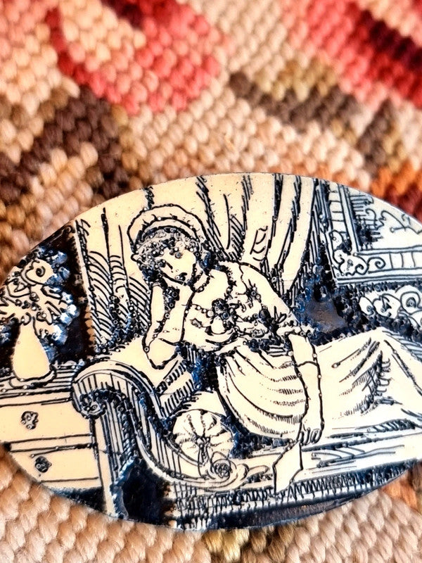 Vintage 80's Carved Art Deco Brooch