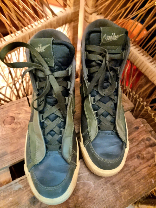 Vintage Nike Blazer Shoes