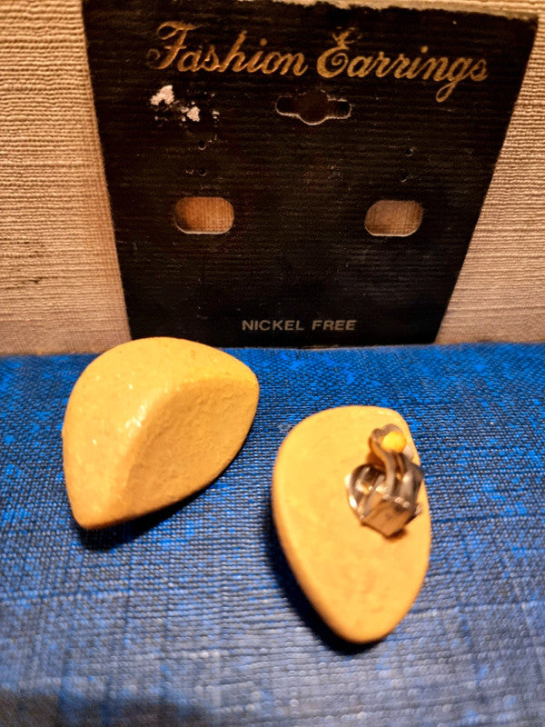 Retro Clip On Earrings
