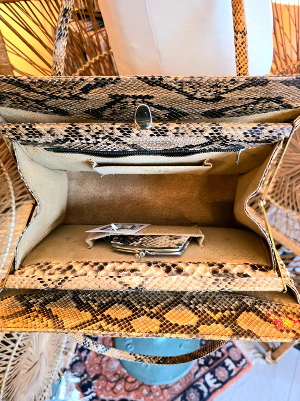 Vintage 50s / 60s Patentado SnakeSkin Hand Bag & Purse