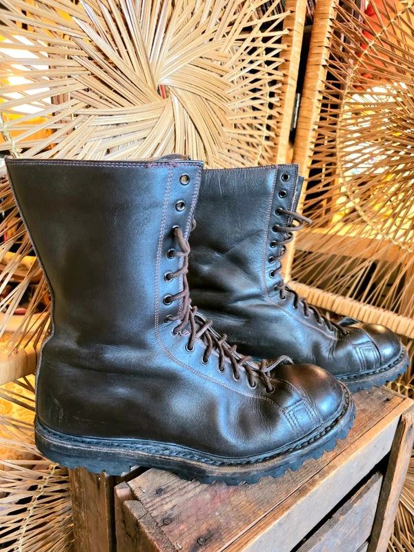 Vintage 90's Star Grommer Combat Boots