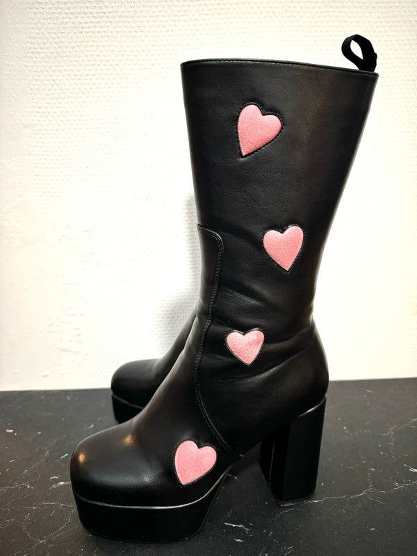 Heart boots