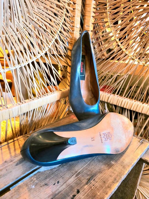 Vintage 80's Bata Shoes