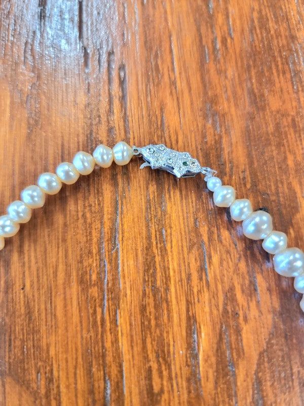 Vintage 80's Faux Pearl Chocker