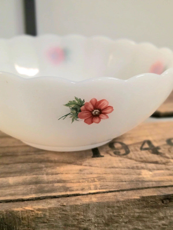 Arcopal France 9" Scalloped Milk Glass Mixing Bowl -Large